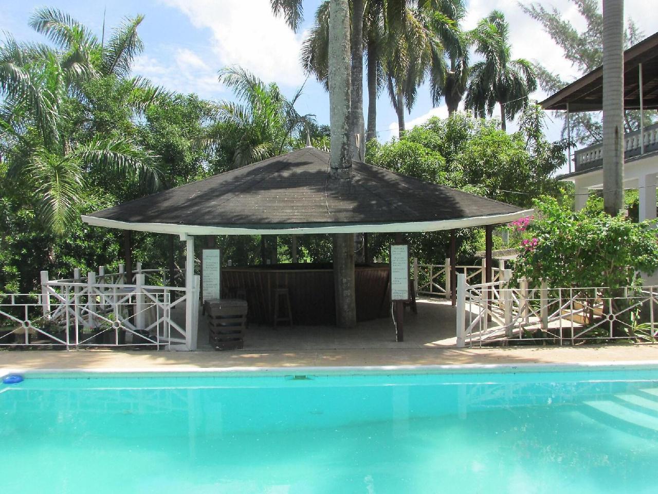 Paradise Brandon Hill Guest House مونتيغو باي المظهر الخارجي الصورة