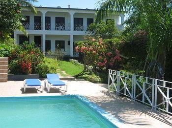 Paradise Brandon Hill Guest House مونتيغو باي المظهر الخارجي الصورة